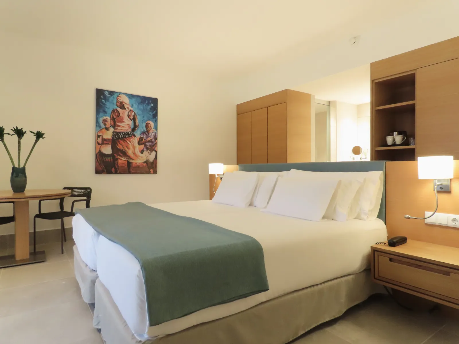 In The Heart Of Praia - Family B&B 1